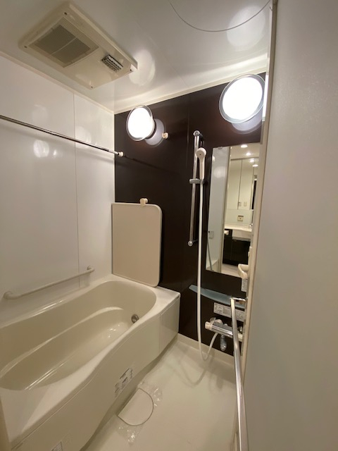 バスルームは浴室乾燥機付きの癒し空間になっています。
参考写真