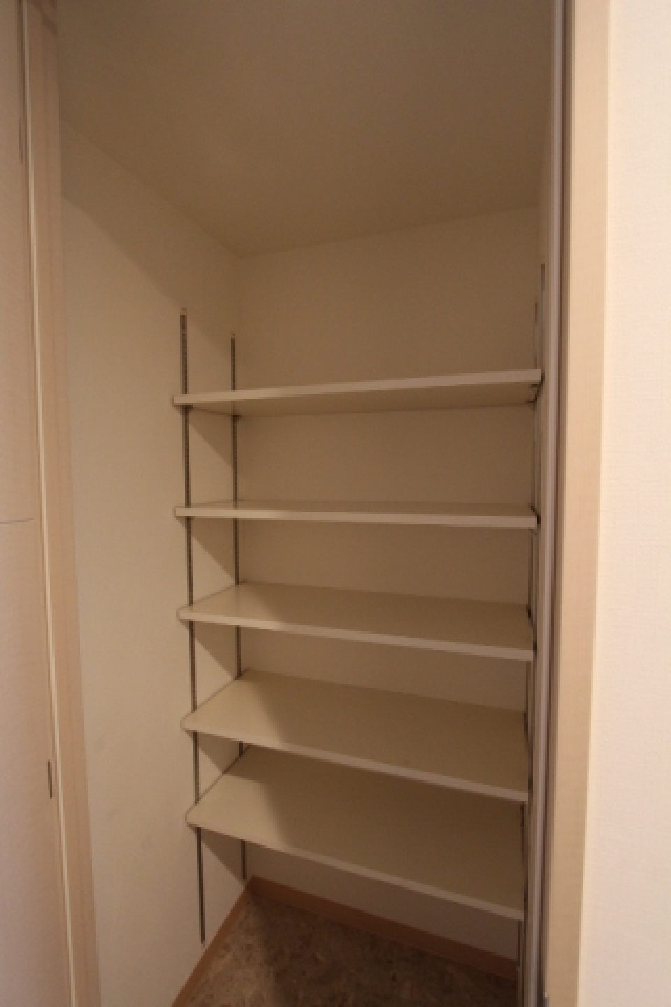 収納もたくさんあるのが、この物件のいいところ！
参考写真
セキュリティ
