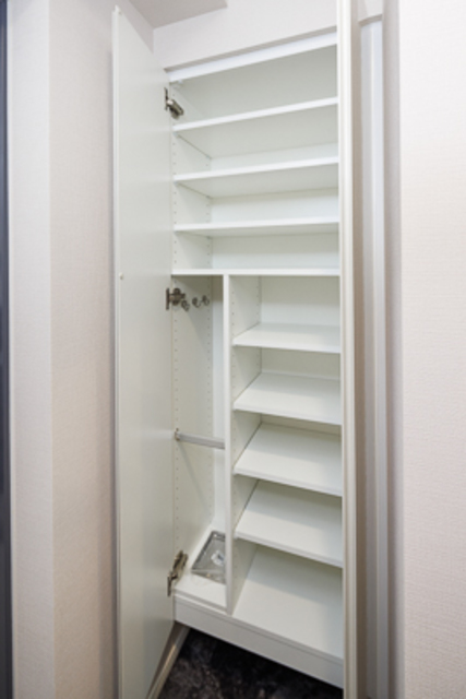 シューズボックス