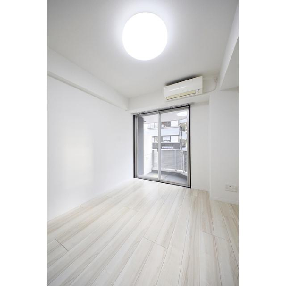 バルコニーへのアクセスが出来ます。