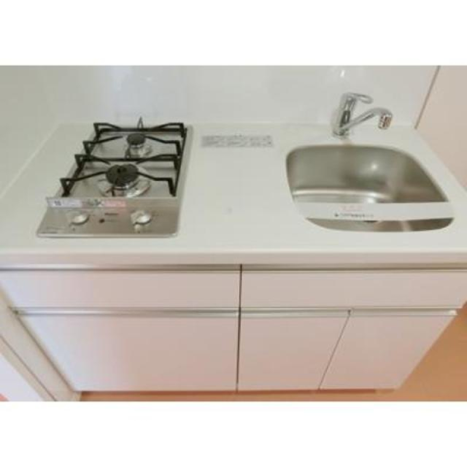 2口のガスコンロが導入されています。※写真は同タイプ住戸です。