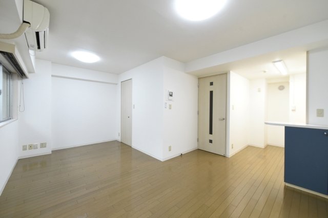 1Kでこのリビングの広さ⁉快適1K生活を！