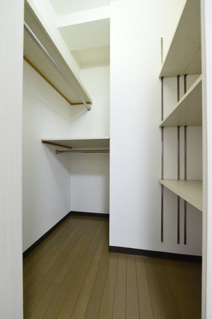 1Kでこのウォークインクローゼット広さ。なかなか無いです！