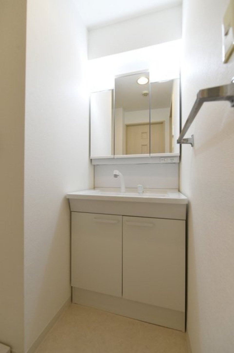 清潔感のある洗面台。