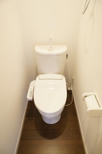 シンプルなトイレです。