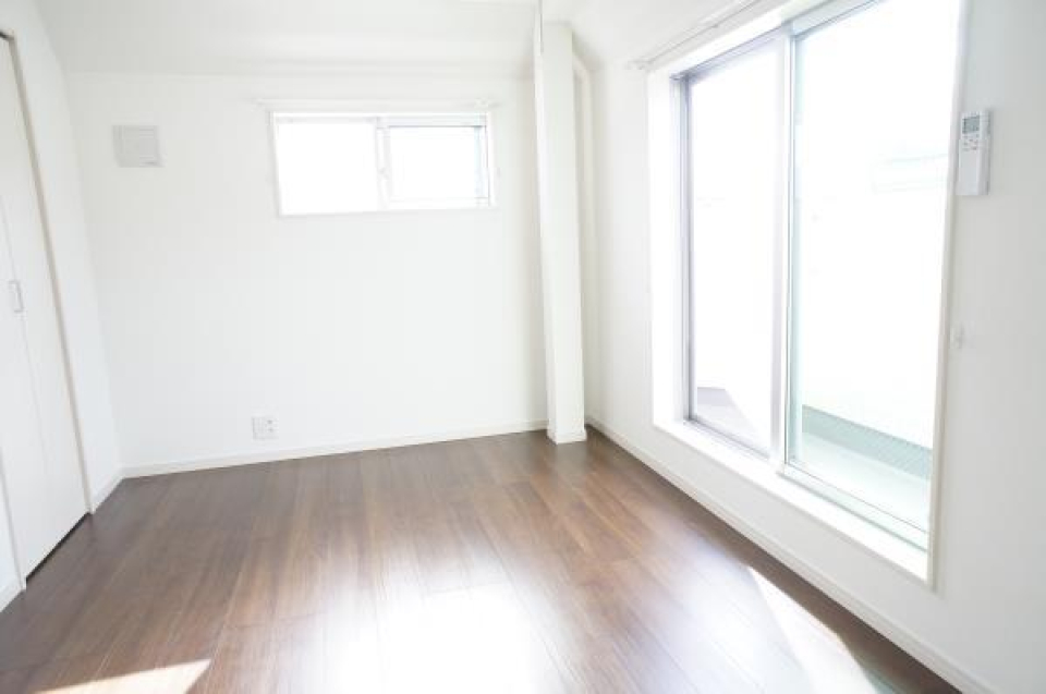 明るい日差しが入っています。