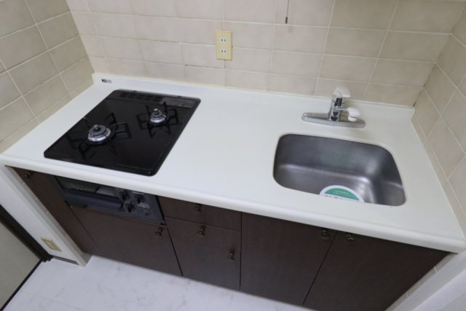 システムキッチン（2口ガスコンロ・グリル付）