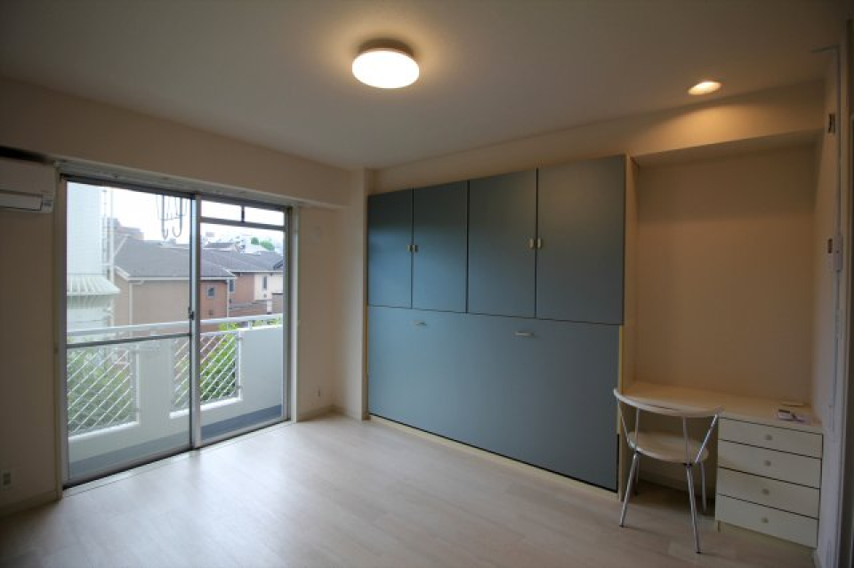 このアクセントウォール。なんと！！！！
洋室