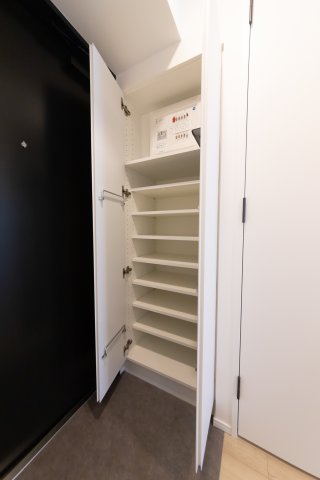 シューズボックスを開けた時の様子。