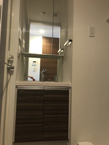 嬉しい独立洗面台。