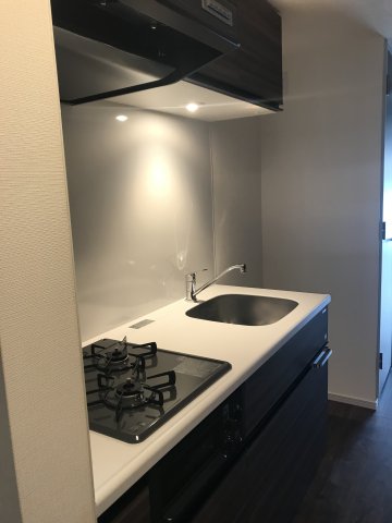 小さなライトが手元を照らします。