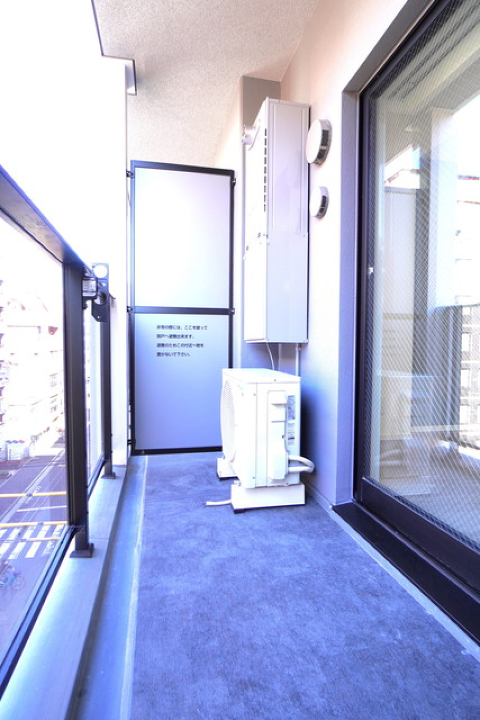 バルコニーの様子。※写真は同タイプ住戸です。