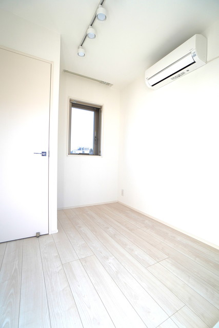 ３．６帖の個室はクローゼットも完備。※写真は同タイプ住戸です。