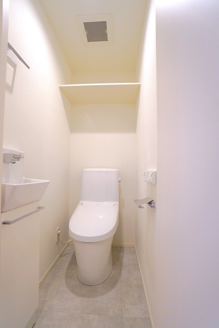 トイレです。※写真は同タイプ住戸です。