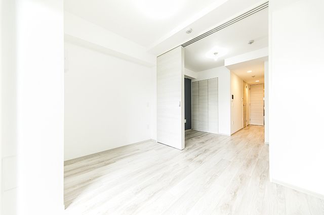 仕切りで空間を分けることが可能。※写真は同タイプ住戸です。