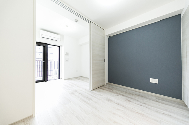 ６．４帖のDKと４．５帖の洋室があります。※写真は同タイプ住戸です。