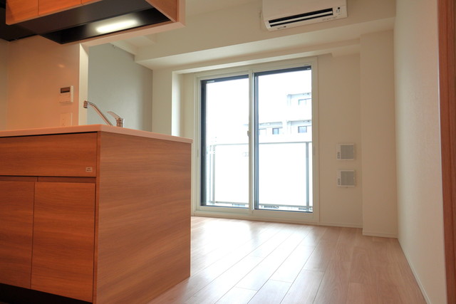 ９．９帖のLDKです!
※写真は同タイプ住戸です。