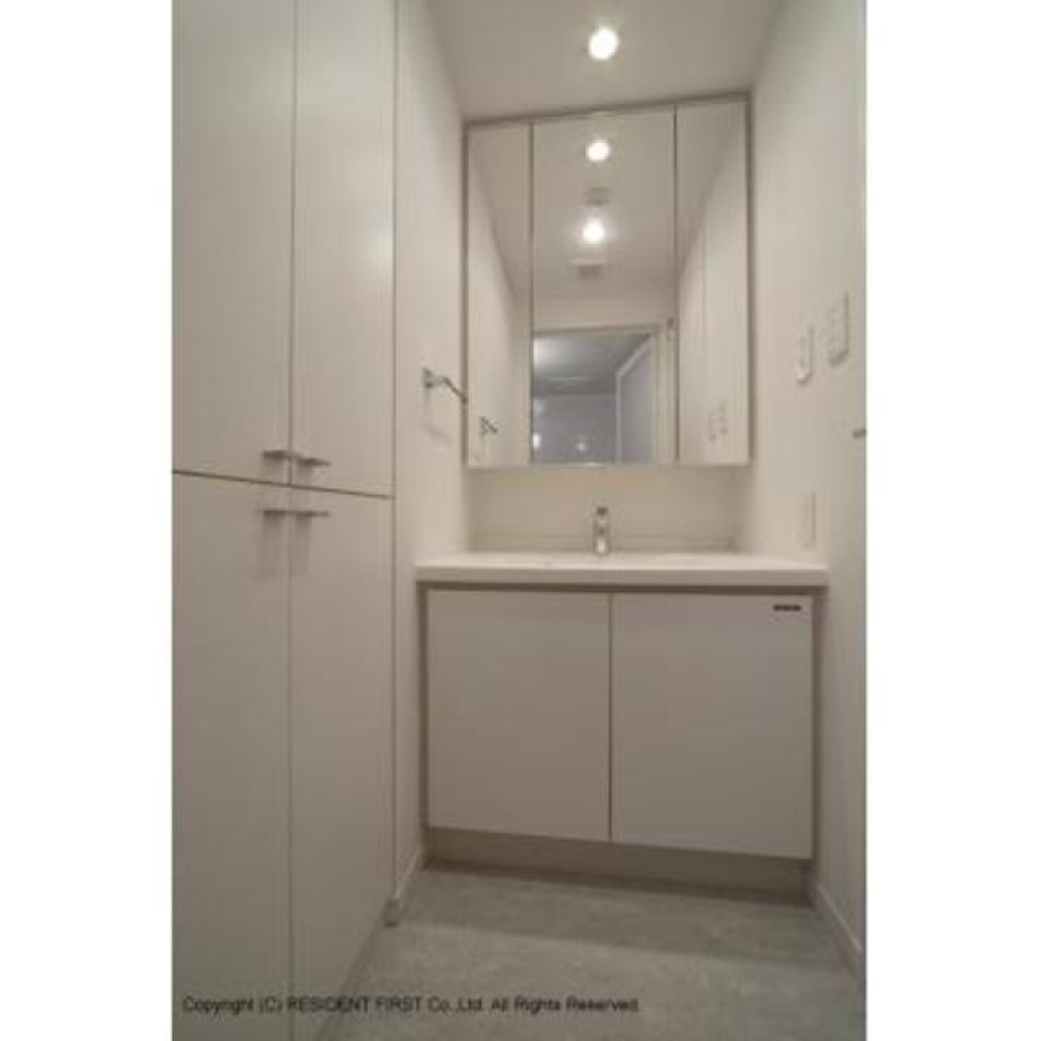 嬉しい独立洗面台。※写真は同タイプ住戸です。