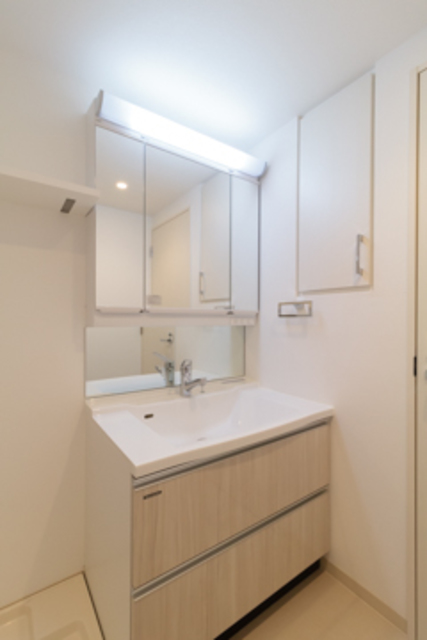 嬉しい独立洗面台。※写真は同タイプ住戸です。