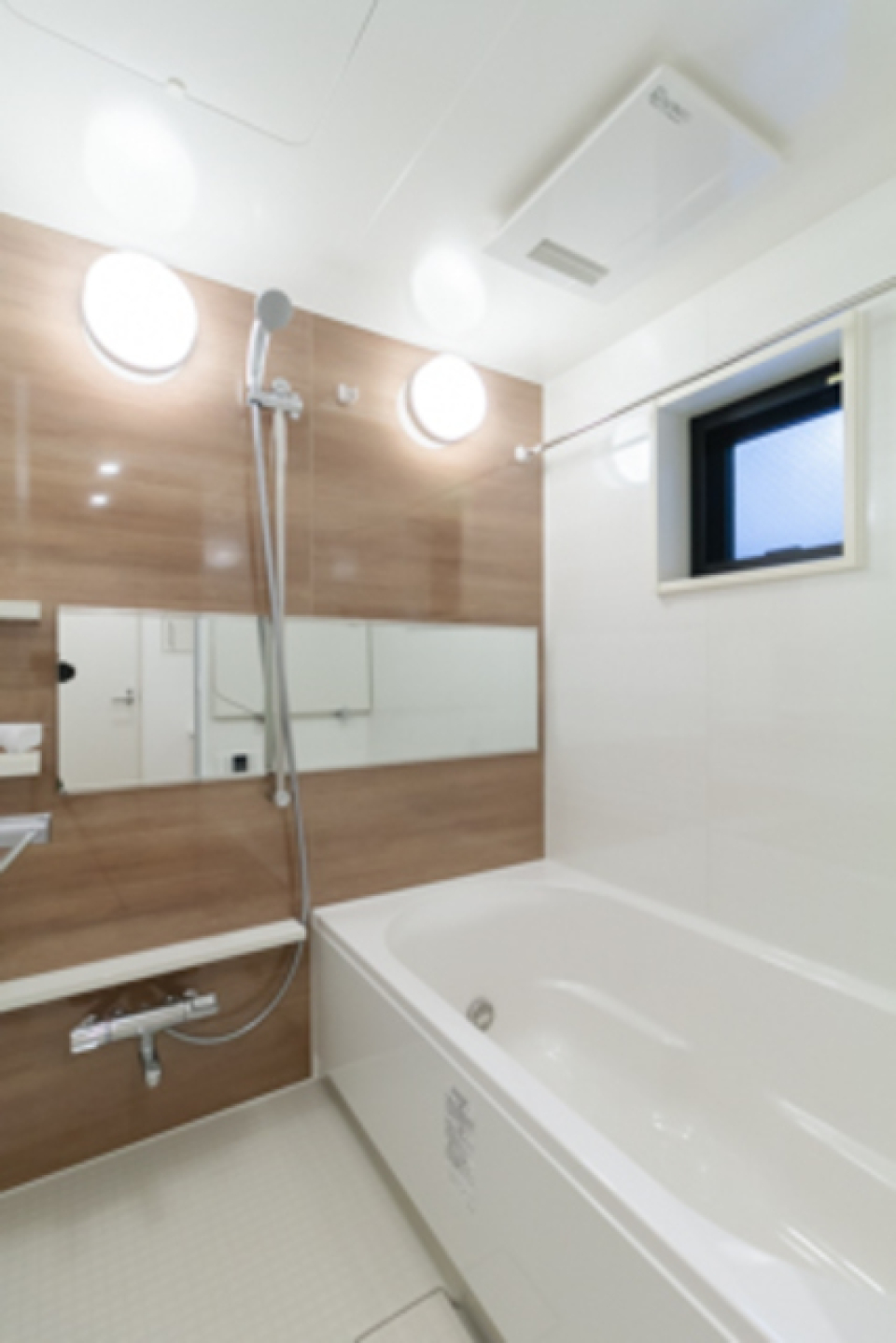 浴室の様子。※写真は同タイプ住戸です。