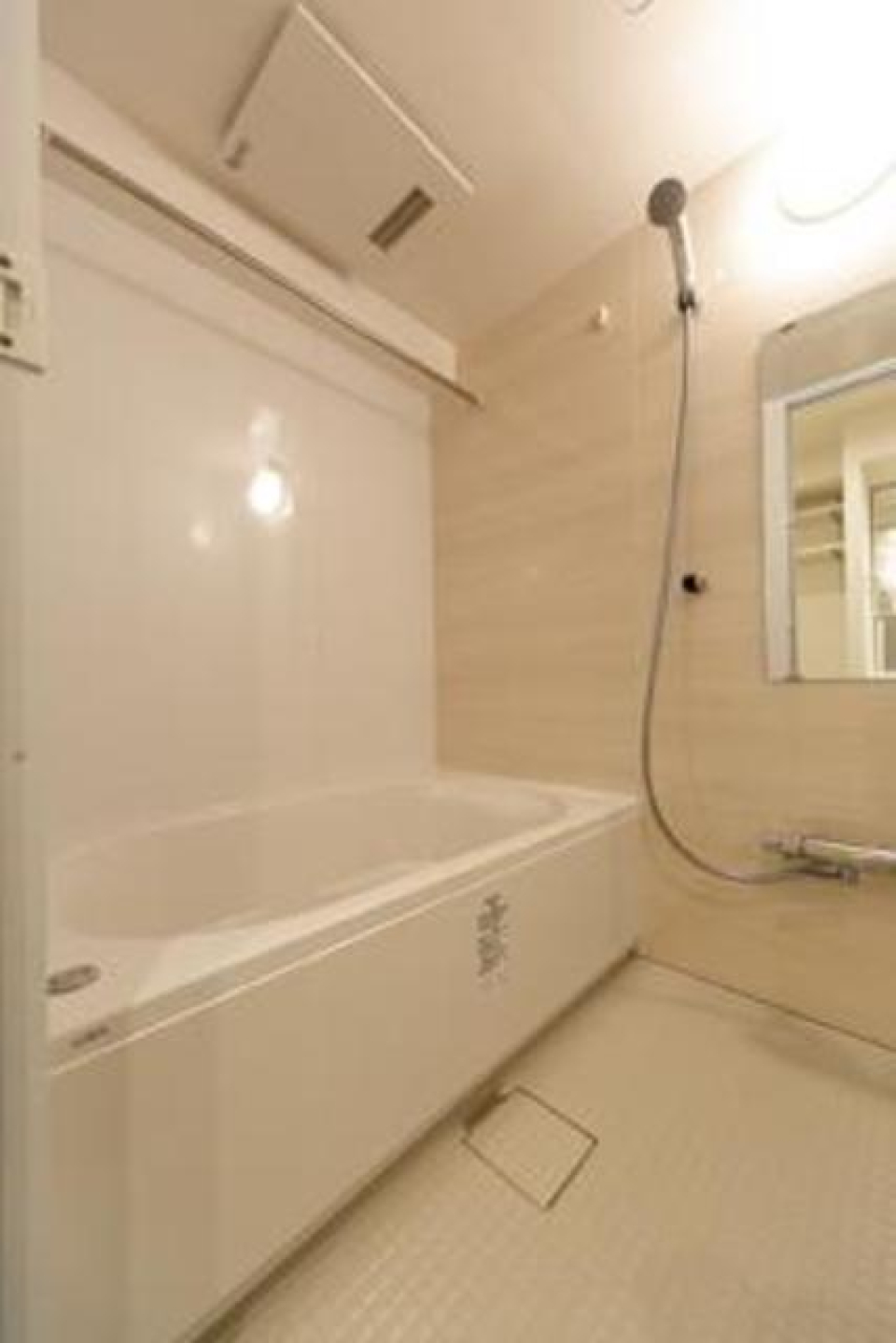 浴室の様子です。※写真は同タイプ住戸です。