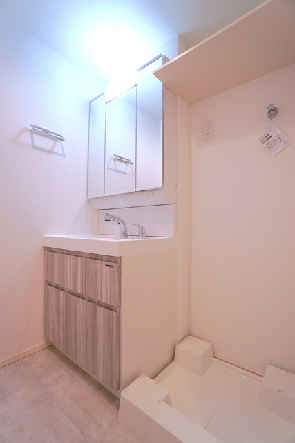 嬉しい独立洗面台。※写真は同タイプ住戸です。