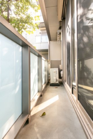 バルコニーに出た時の様子。※写真は同タイプ住戸です。