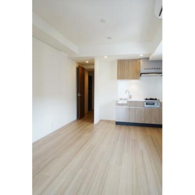 ８．６帖のLDKと４．５帖の洋室はお隣同士です。※写真は同タイプ住戸です。