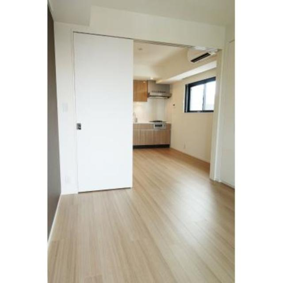 引き扉で空間を区切ることが出来ます。※写真は同タイプ住戸です。