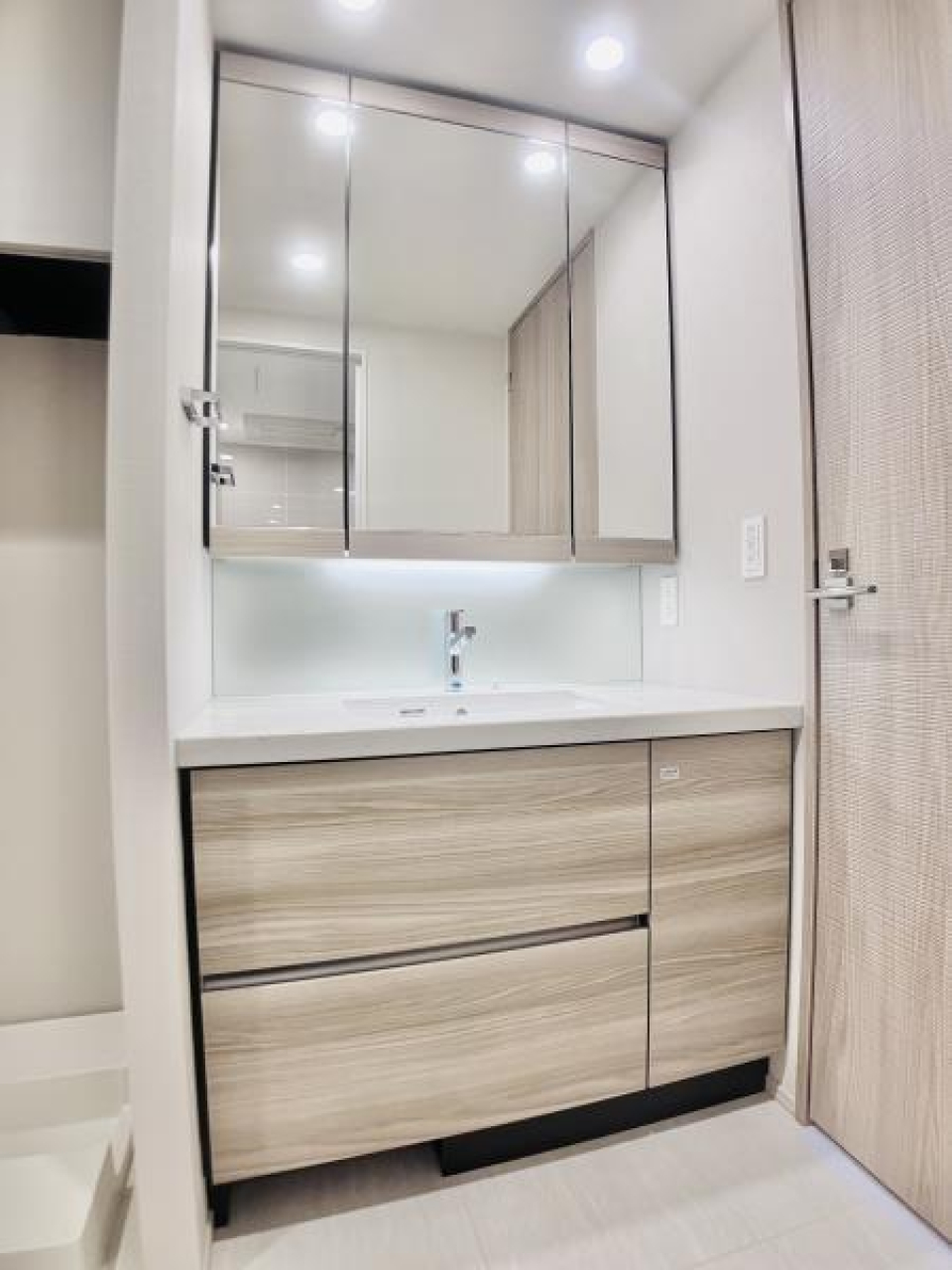 嬉しい独立洗面台。