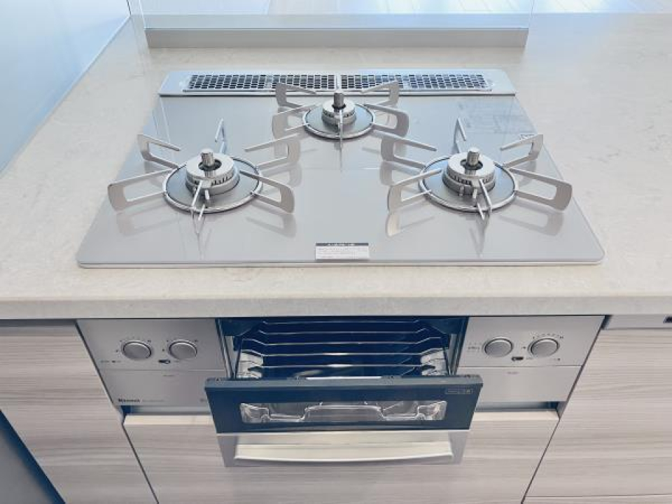 ３口コンロです