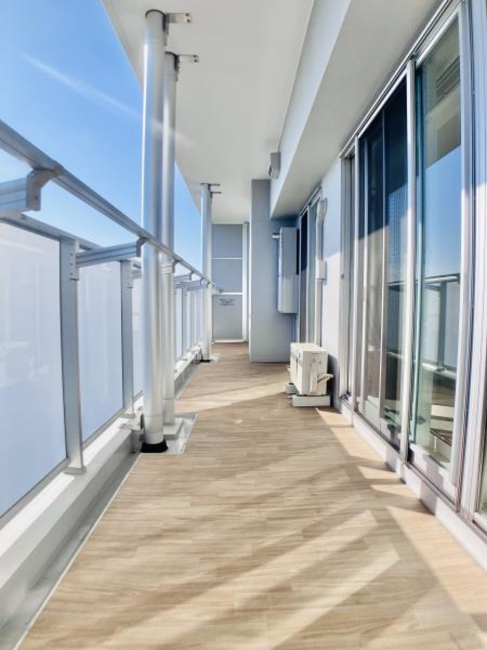 ここから眺める青空×東京湾