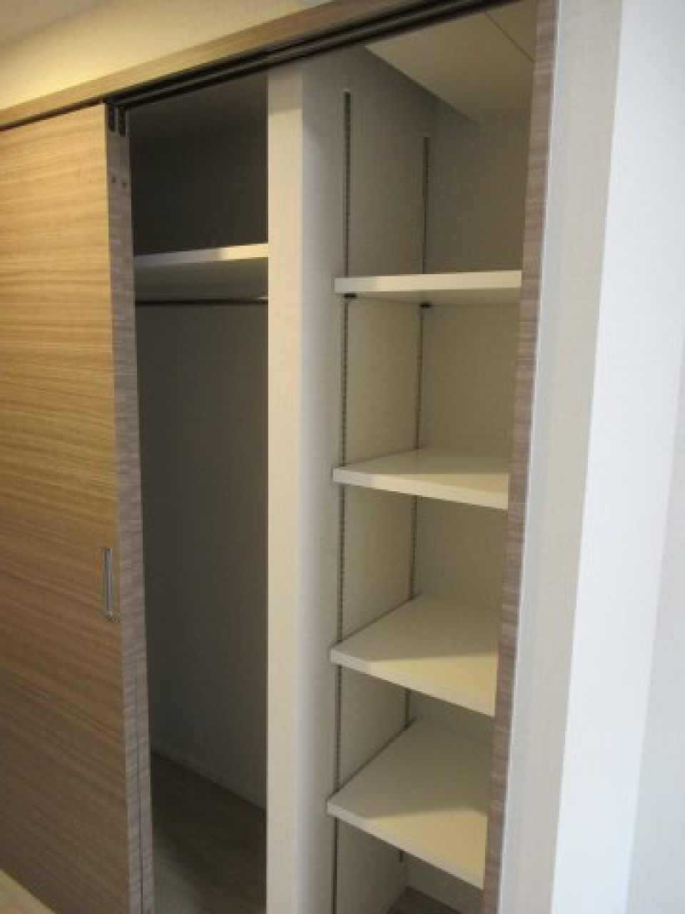 シューズボックスを開けた時の様子。