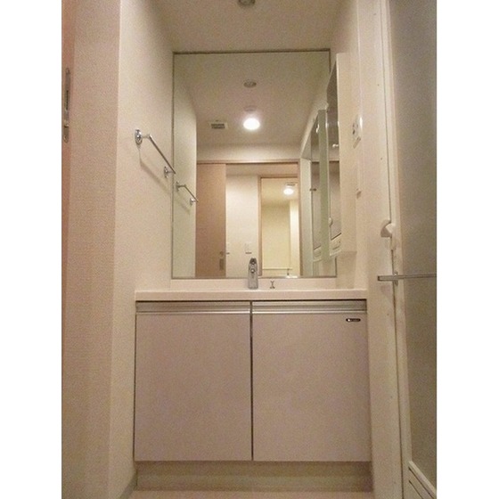 嬉しい独立洗面台。