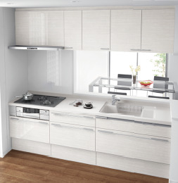 ３口のガスコンロが導入されたキッチン。