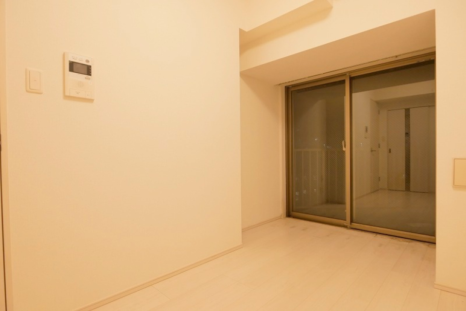 バルコニーへのアクセスが出来ます。