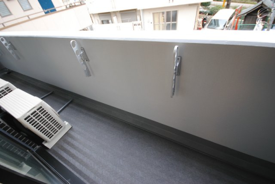 バルコニーの様子です。※参考写真