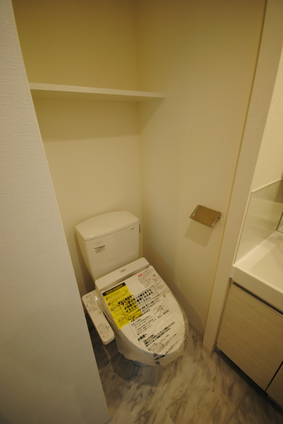 シンプルなトイレです。※参考写真
