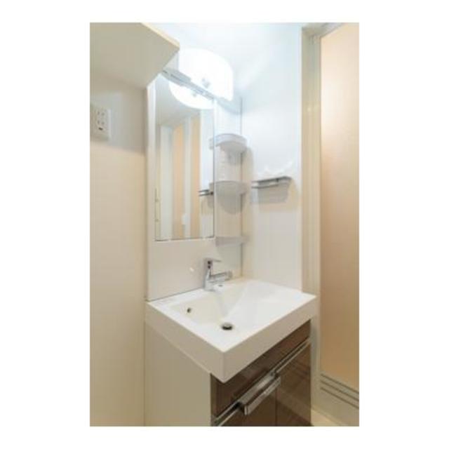 嬉しい独立洗面台。※写真は同タイプ住戸です。