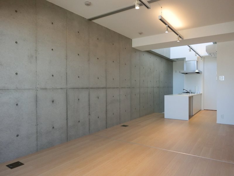 床暖房で温もる目黒のデザイナーズマンション