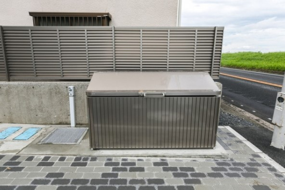 敷地内にゴミ捨て場があります