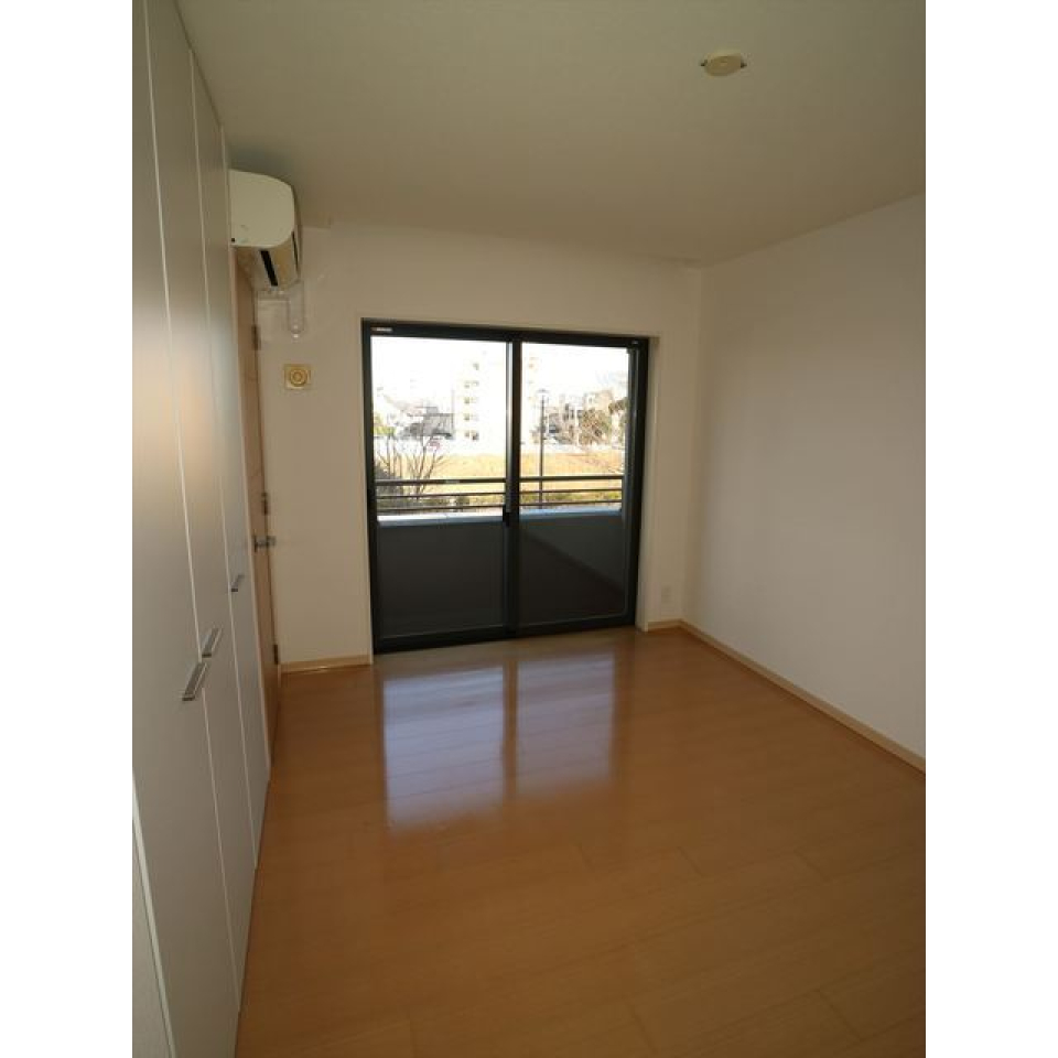 洋室にもバルコニ―