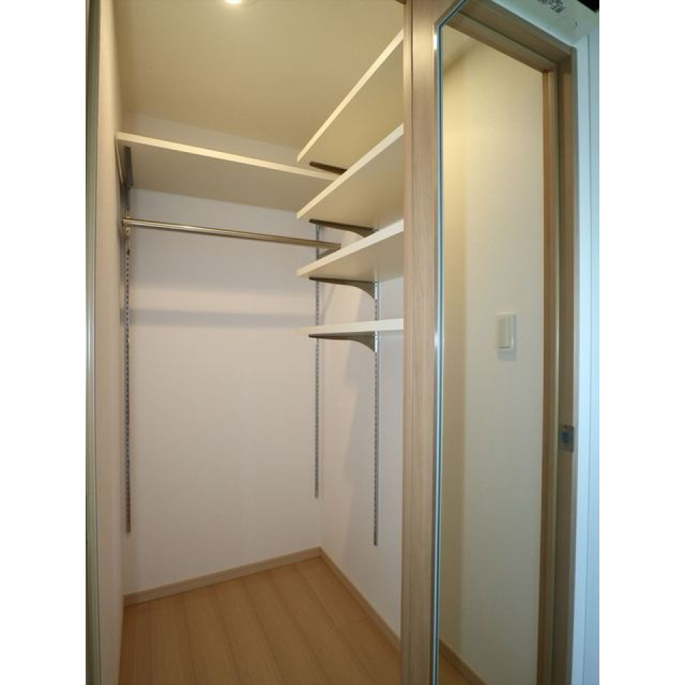 ウォークインクローゼット付きで収納力バッチリ