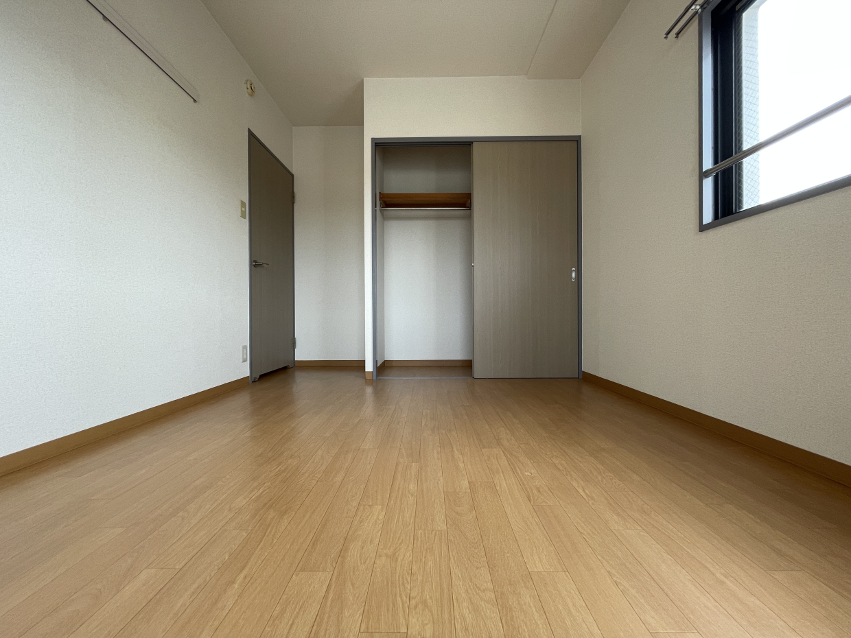 クローゼットもあります