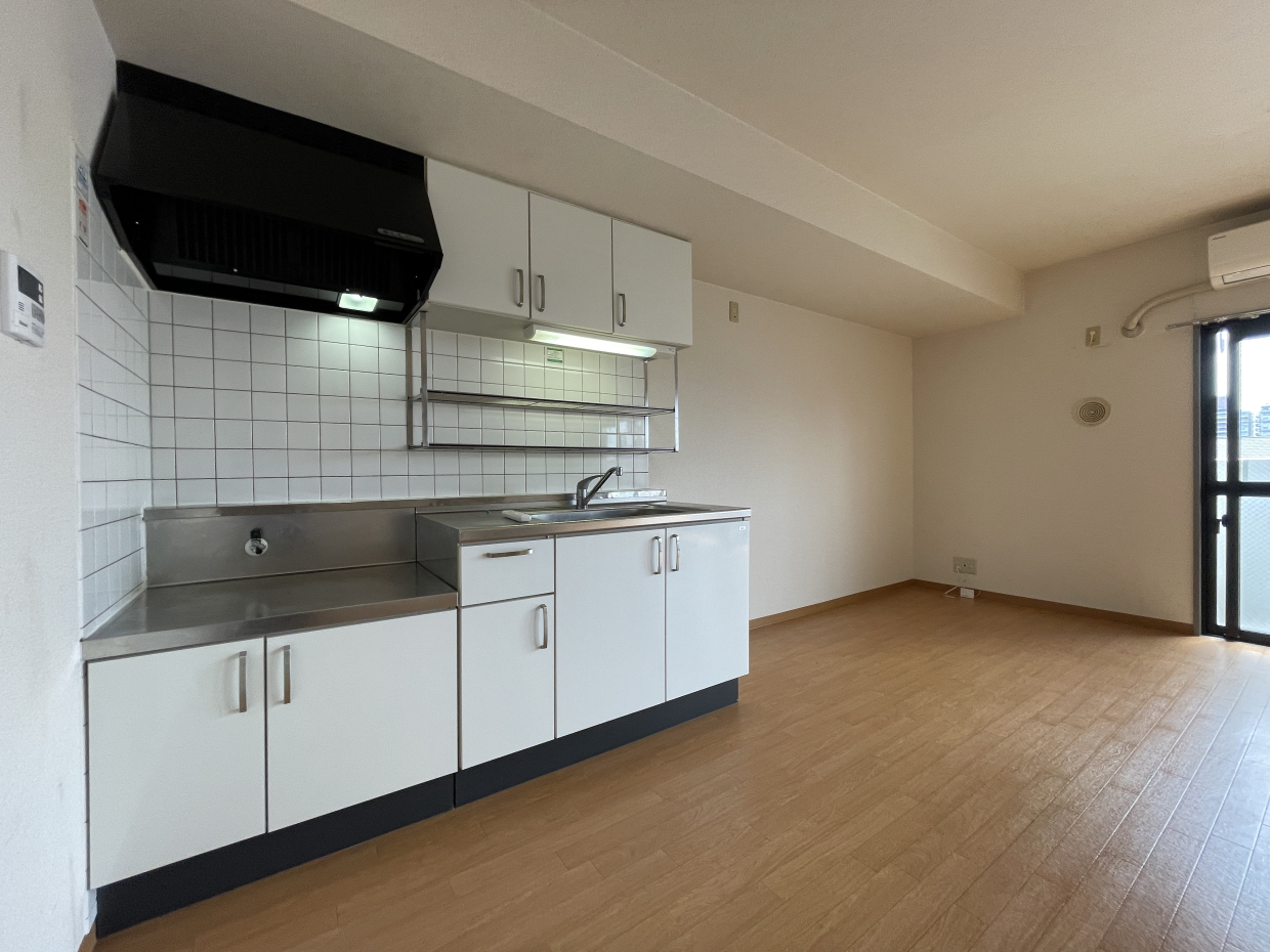 キッチンはコンロ設置が必要です