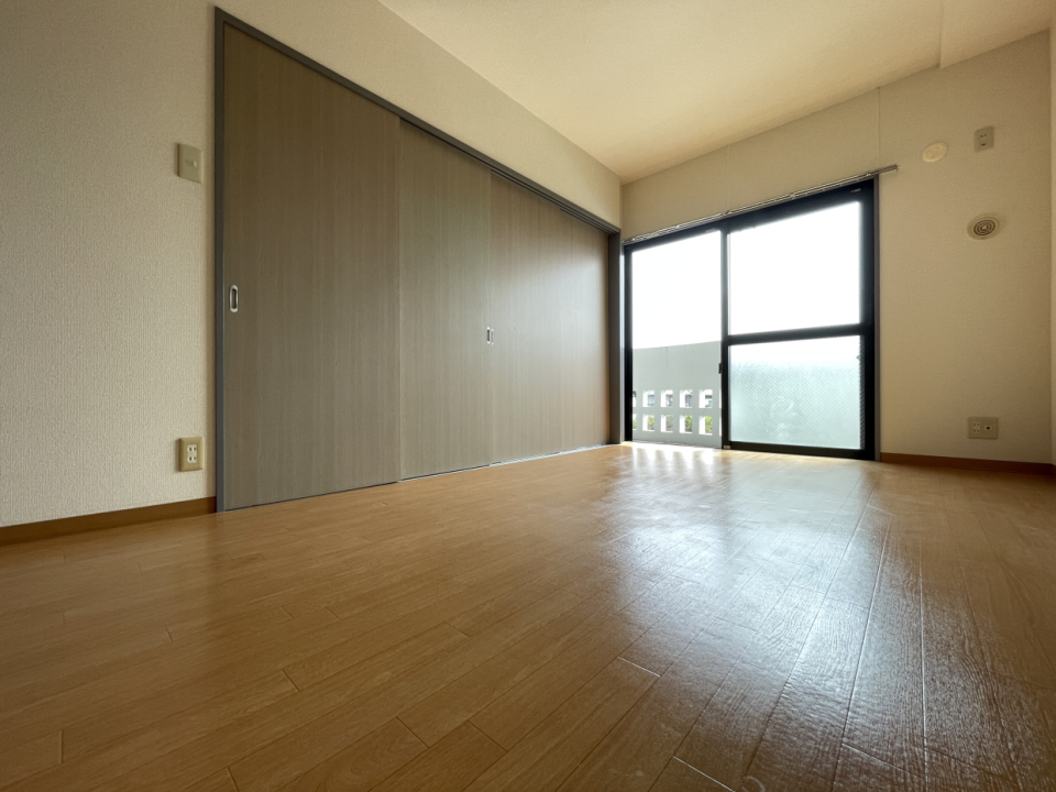 明るいお部屋です