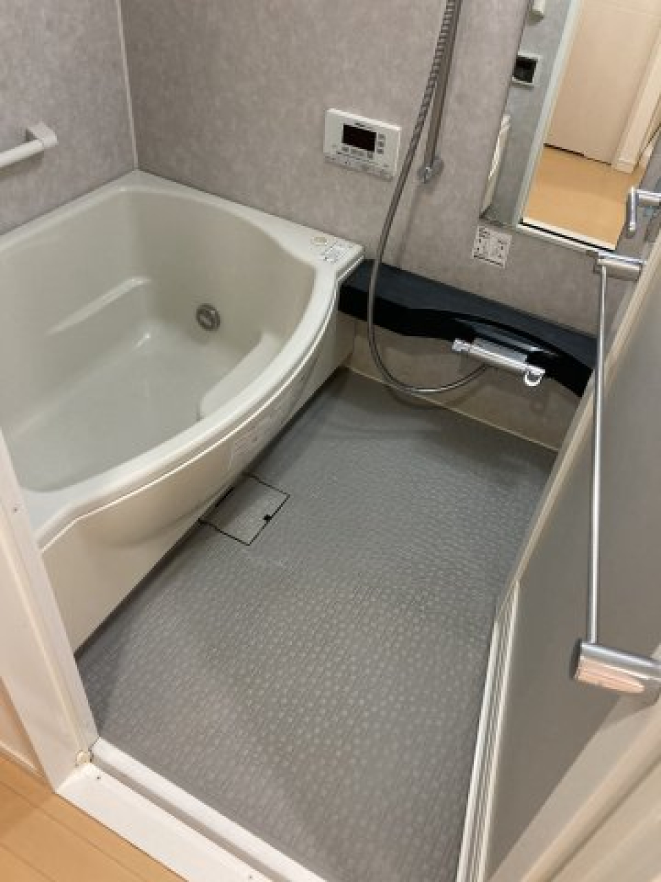 オーバルの浴槽