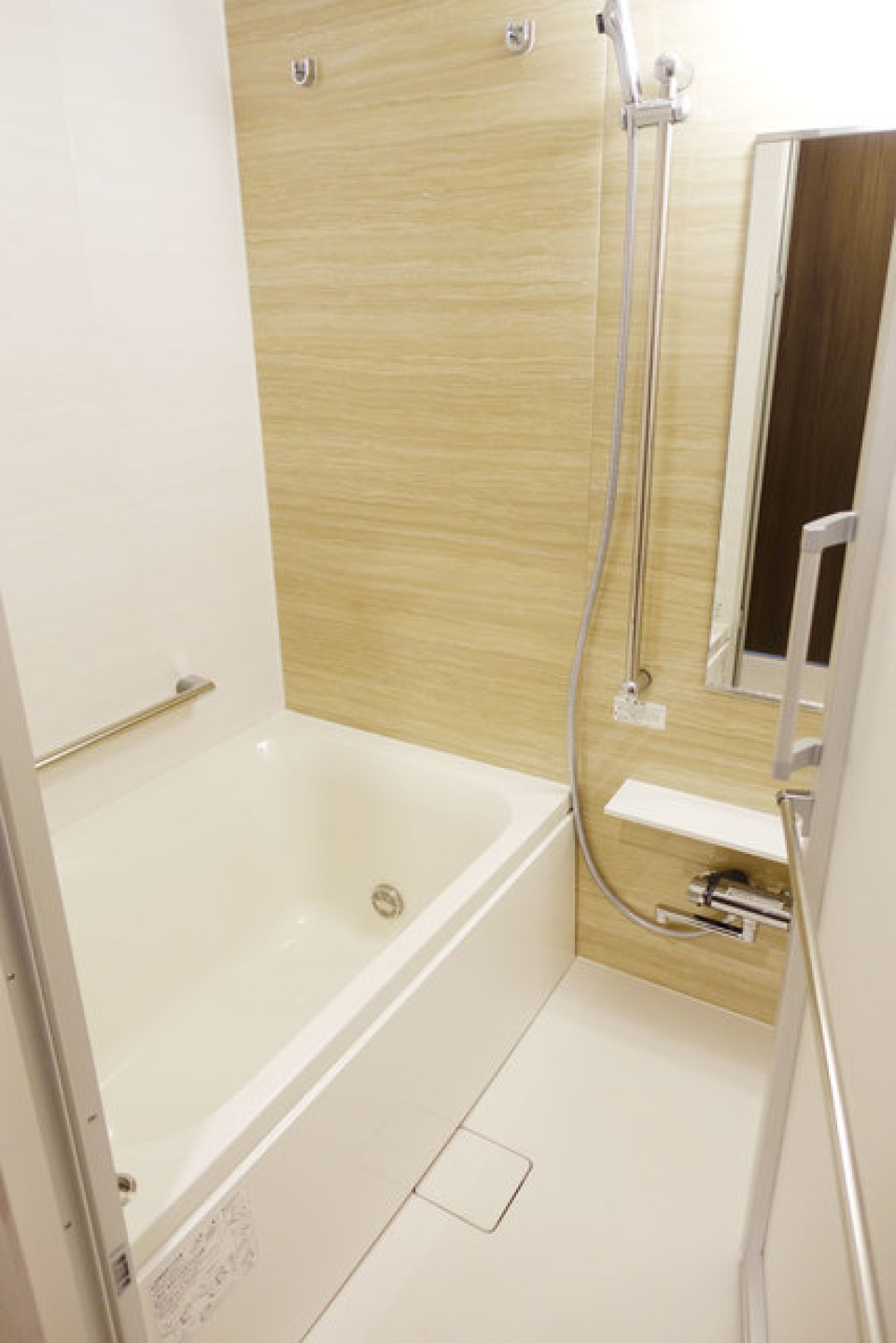 浴室の様子です。※写真は同タイプ住戸です。