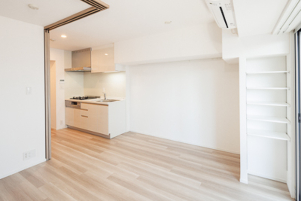 １０．１帖のLDKと２．１帖の洋室が広がります、※写真は同タイプ住戸です。