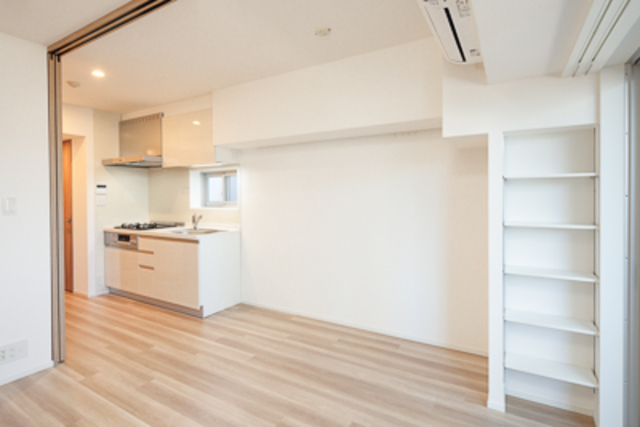 リビングと個室は扉で仕切られています。※写真は同タイプ住戸です。